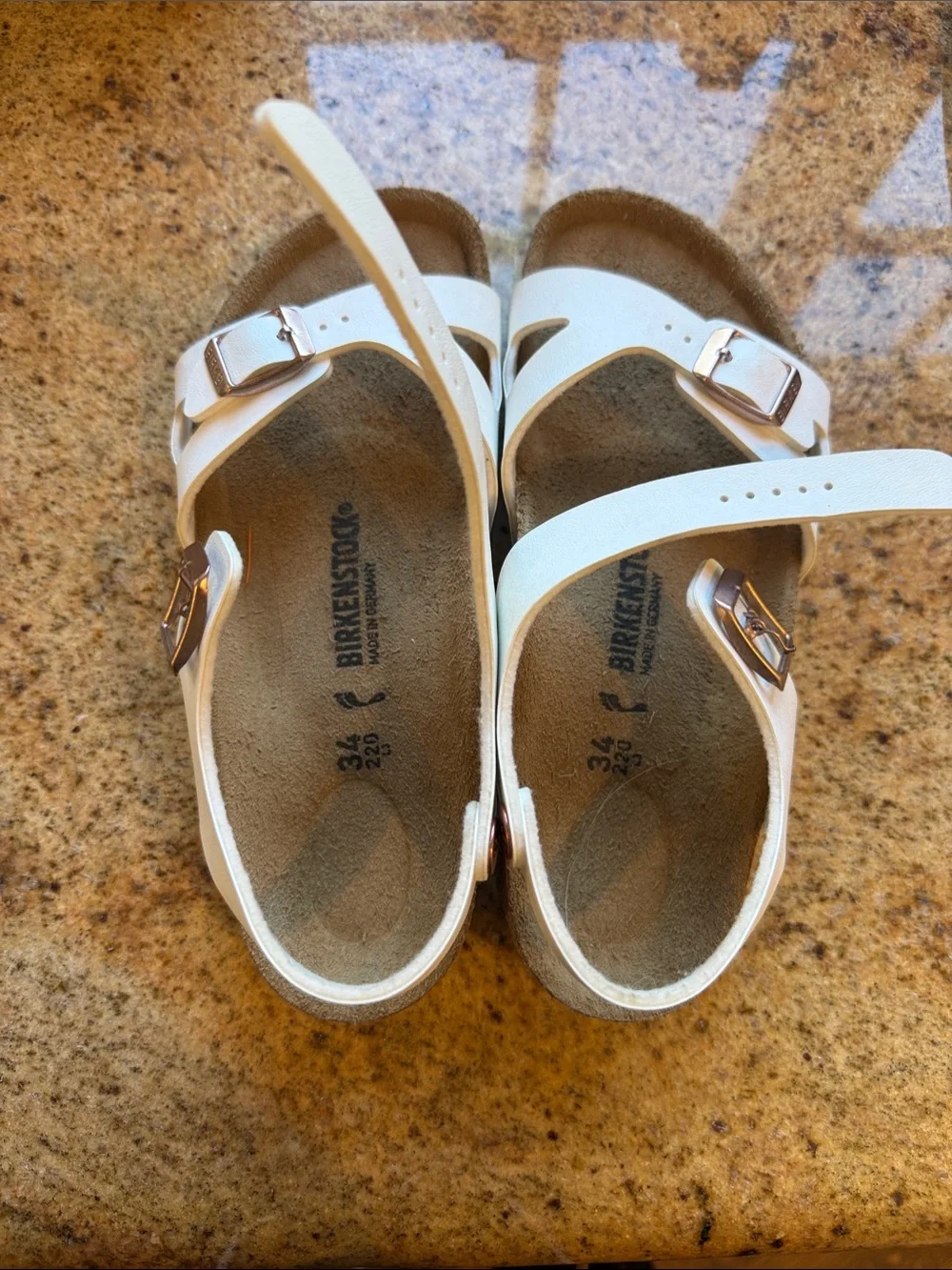 Size 3-3.5US / 34EU - Birkenstock Rio Kids White Double Buckle Sandals